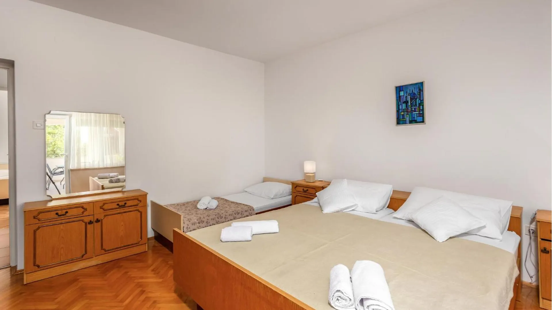 Gorgeous Apartment In Novi Vinodolski With Wifi